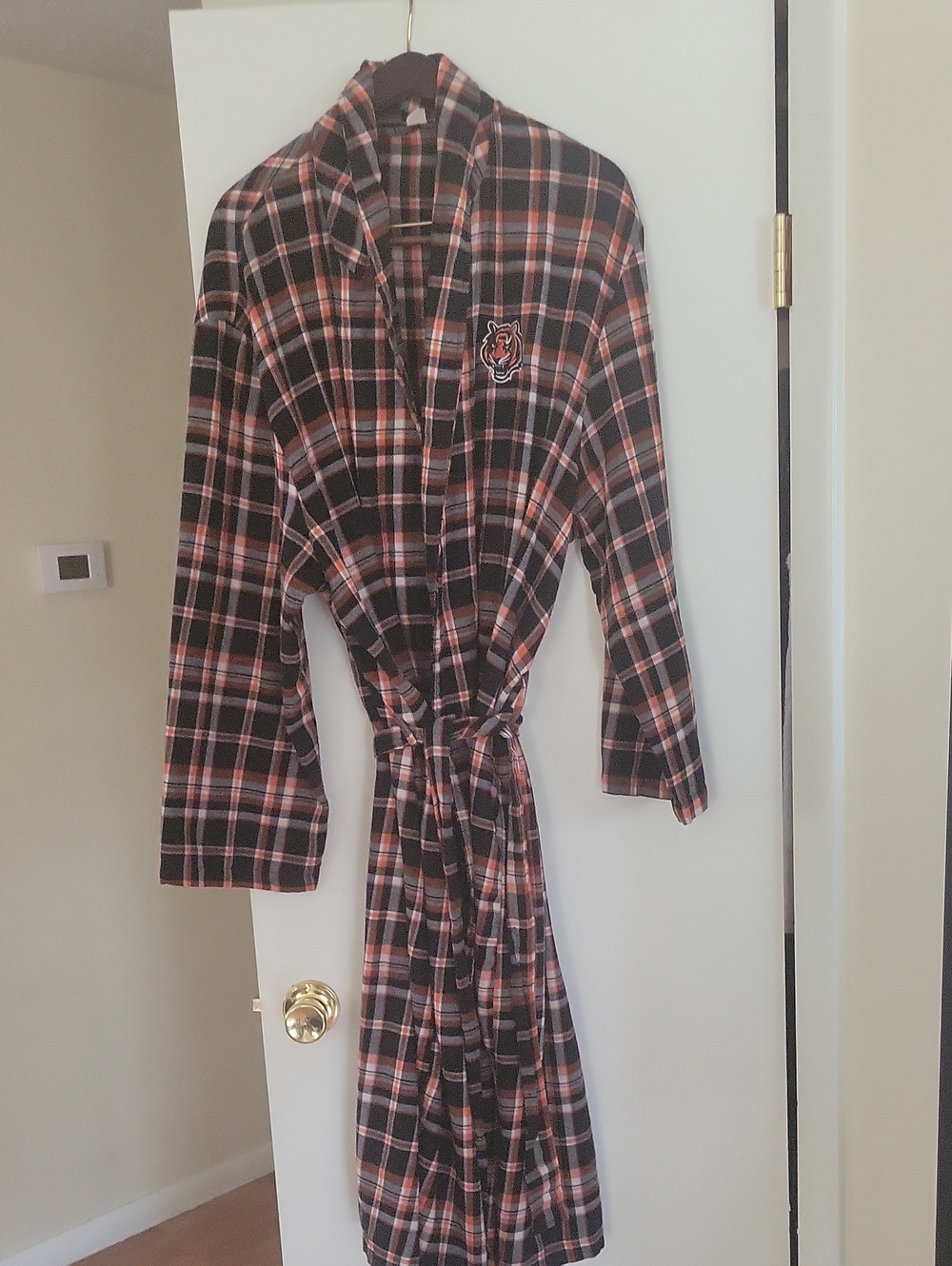 Plaid Bath Robe with Team Patch - Black & Orange Cincinnati Bengals One Size